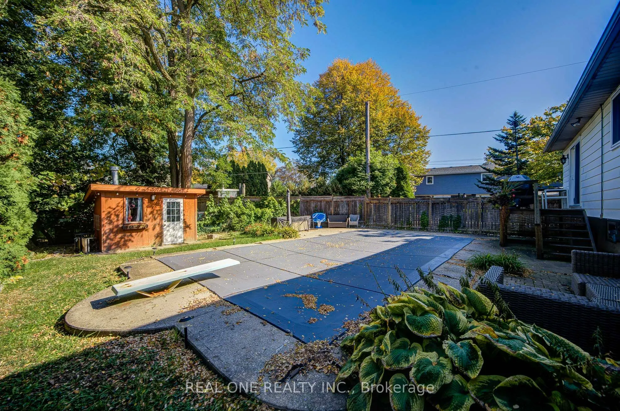 401 Swinburne Road
