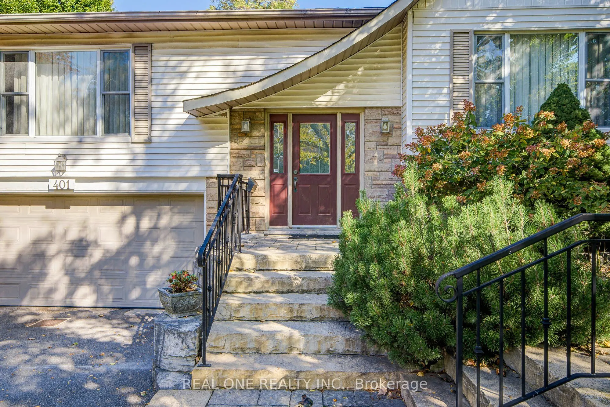 401 Swinburne Road