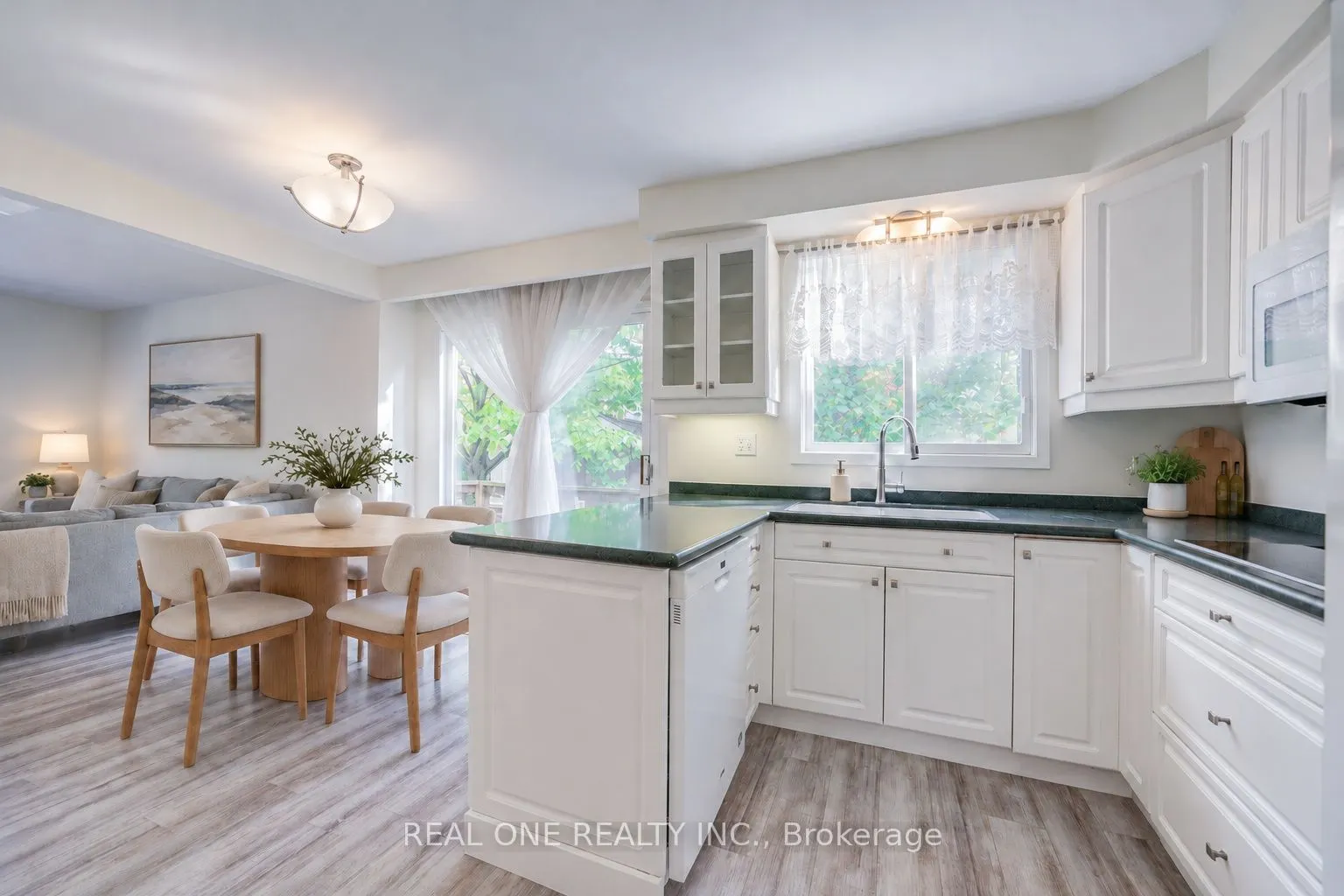 401 Swinburne Road