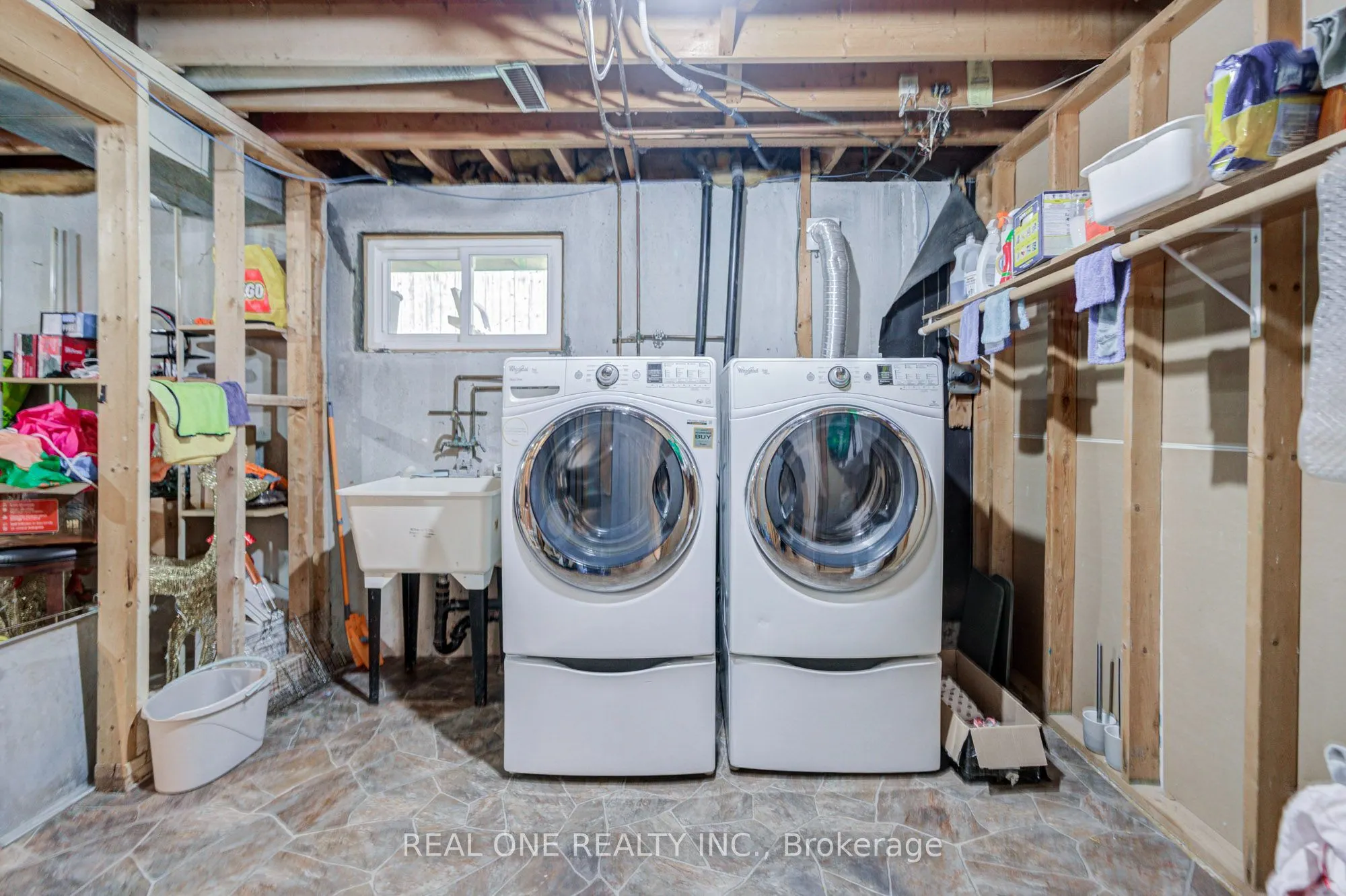 401 Swinburne Road