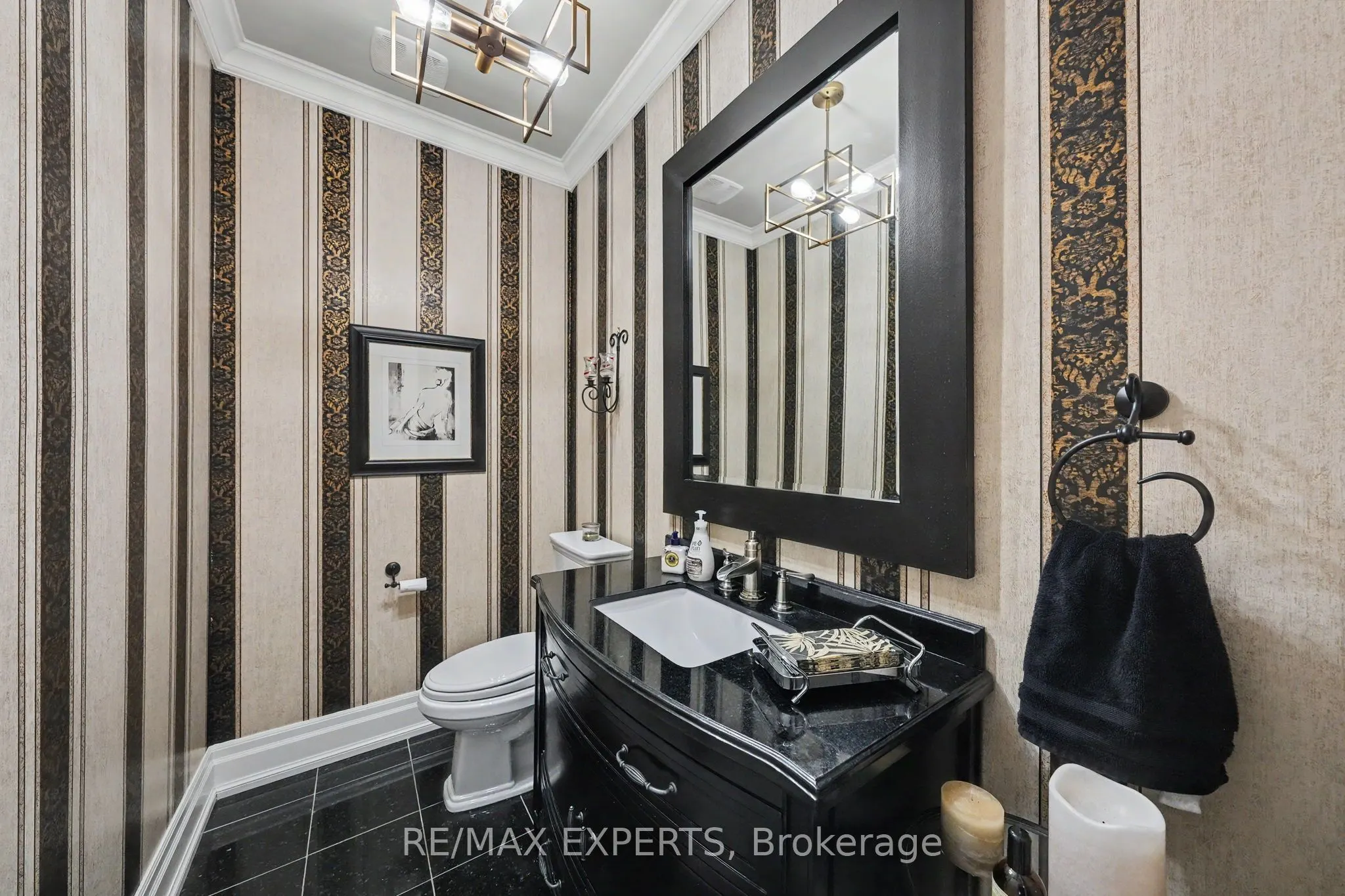 4 Woodlot Court