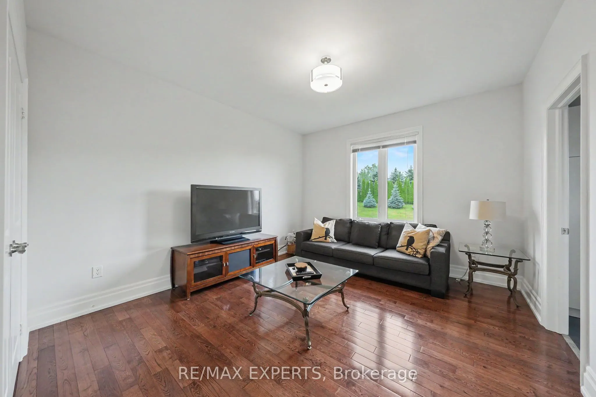 4 Woodlot Court