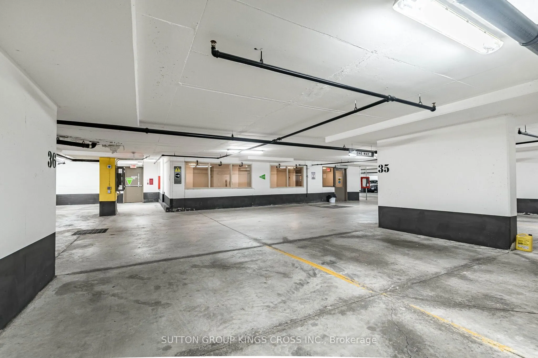 55 Eglinton Avenue W #904