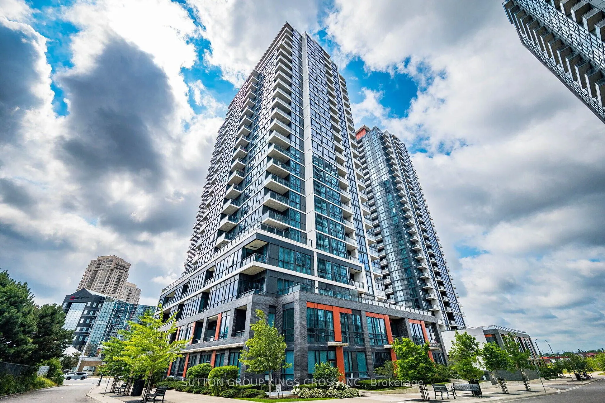 55 Eglinton Avenue W #904