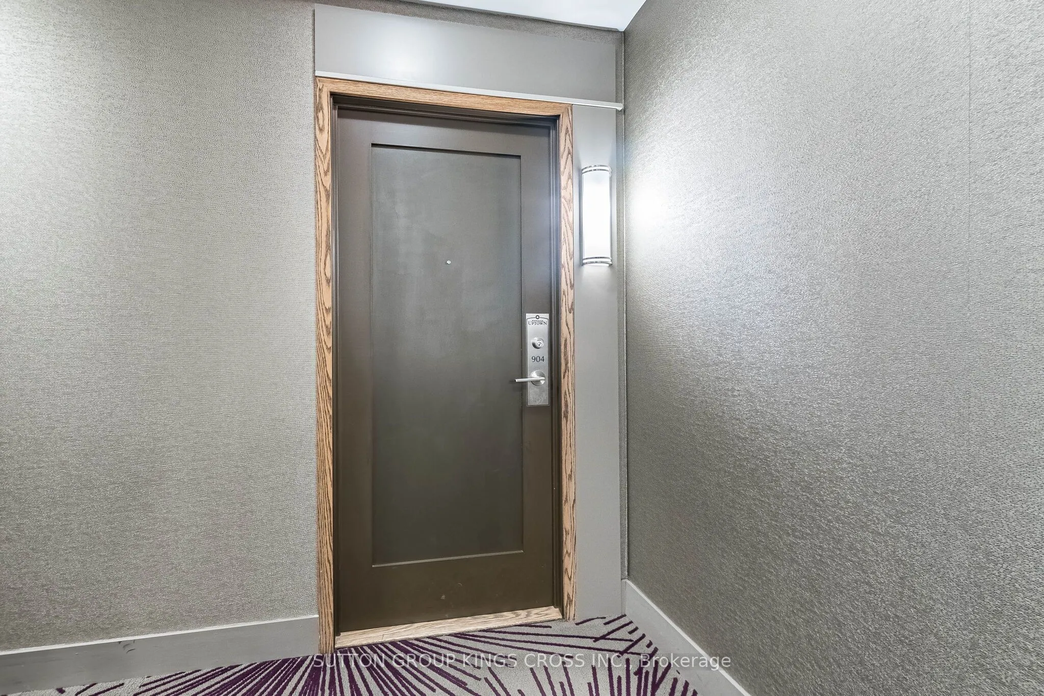 55 Eglinton Avenue W #904