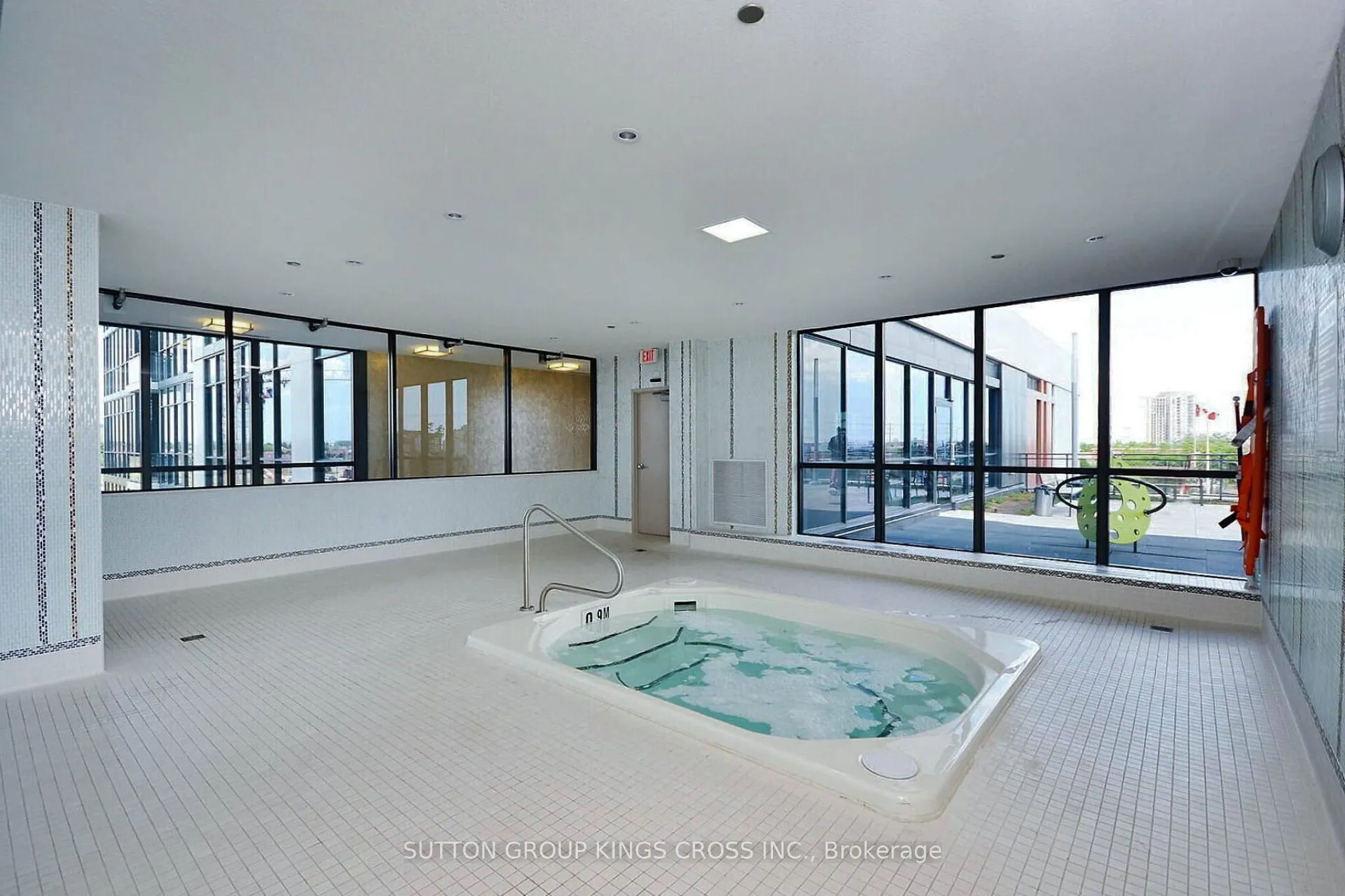 55 Eglinton Avenue W #904