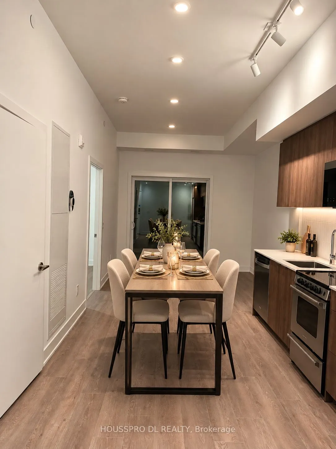 3008 William Cutmore Boulevard #118