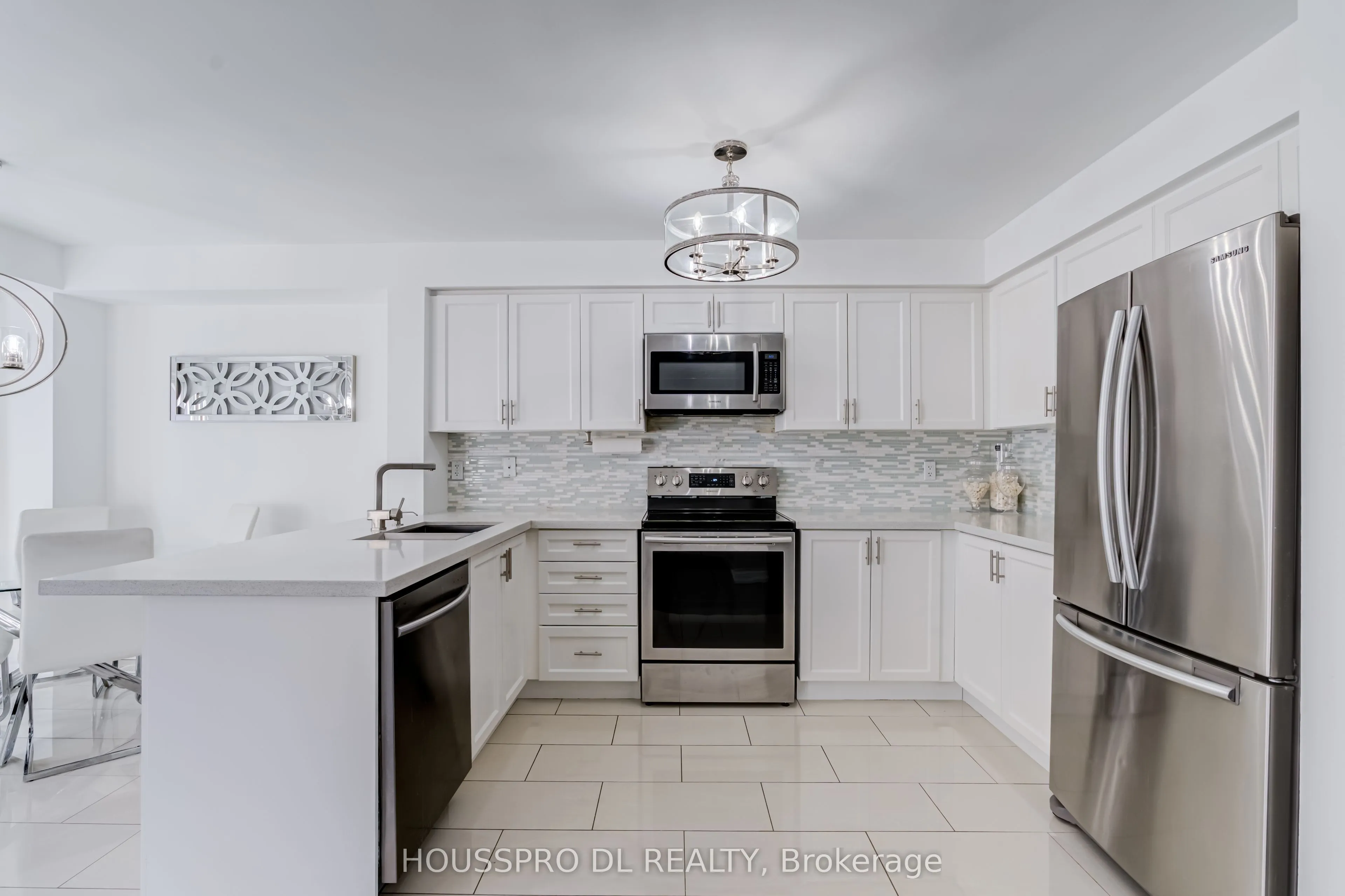 619 Evans Avenue #12