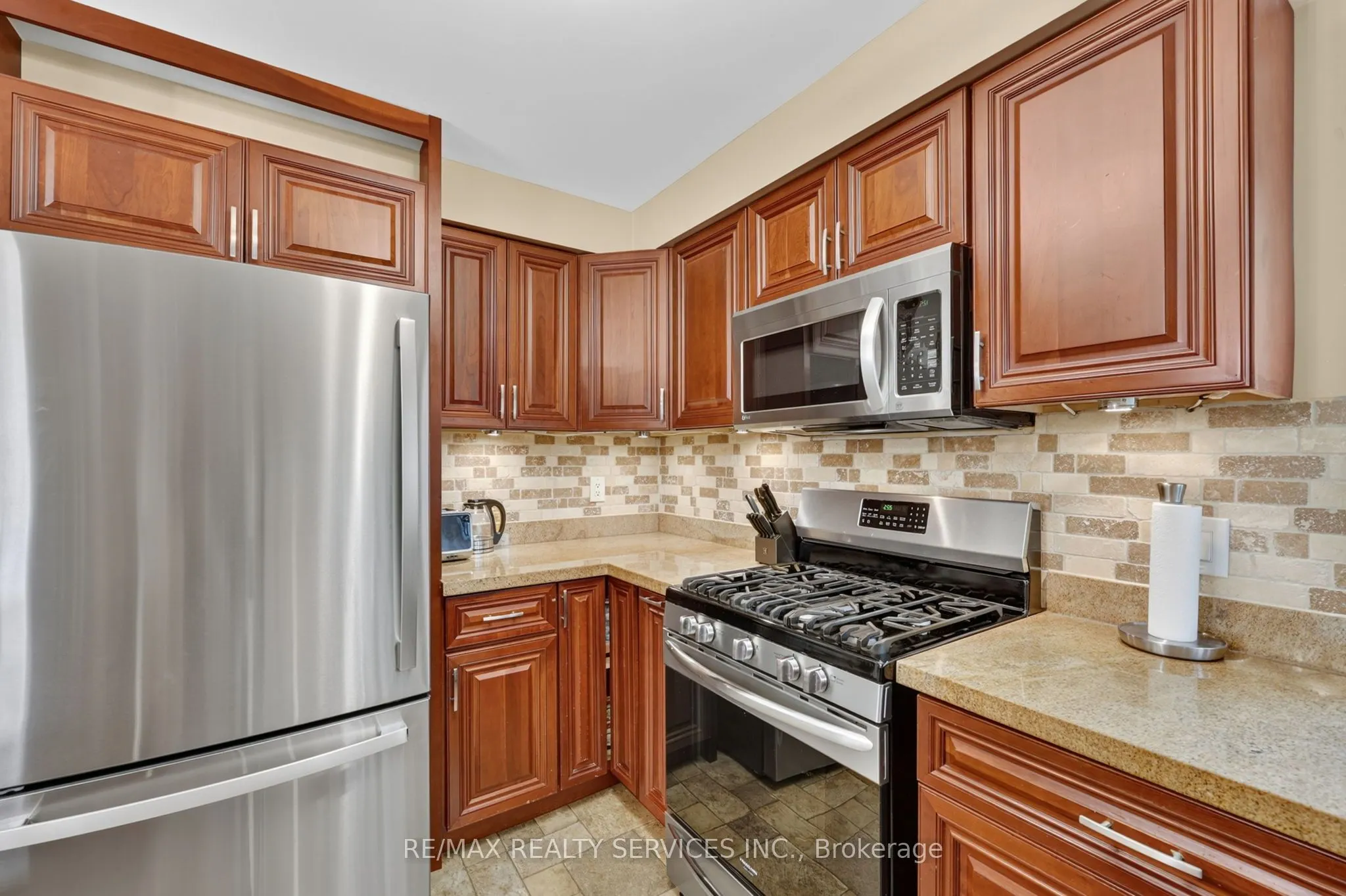 1 Plummer Road