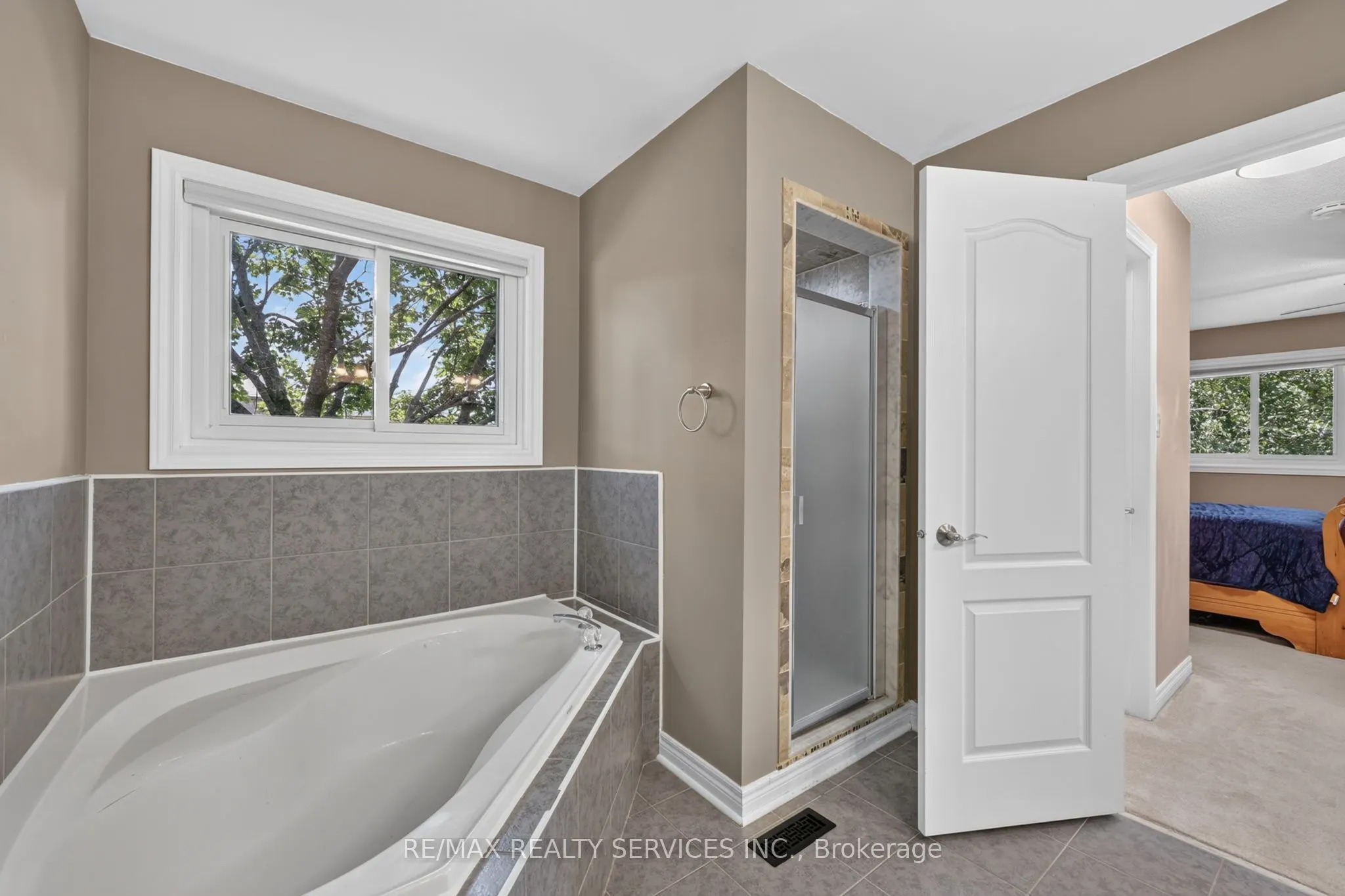 1 Plummer Road