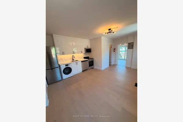 2245 Dundas Street W #202