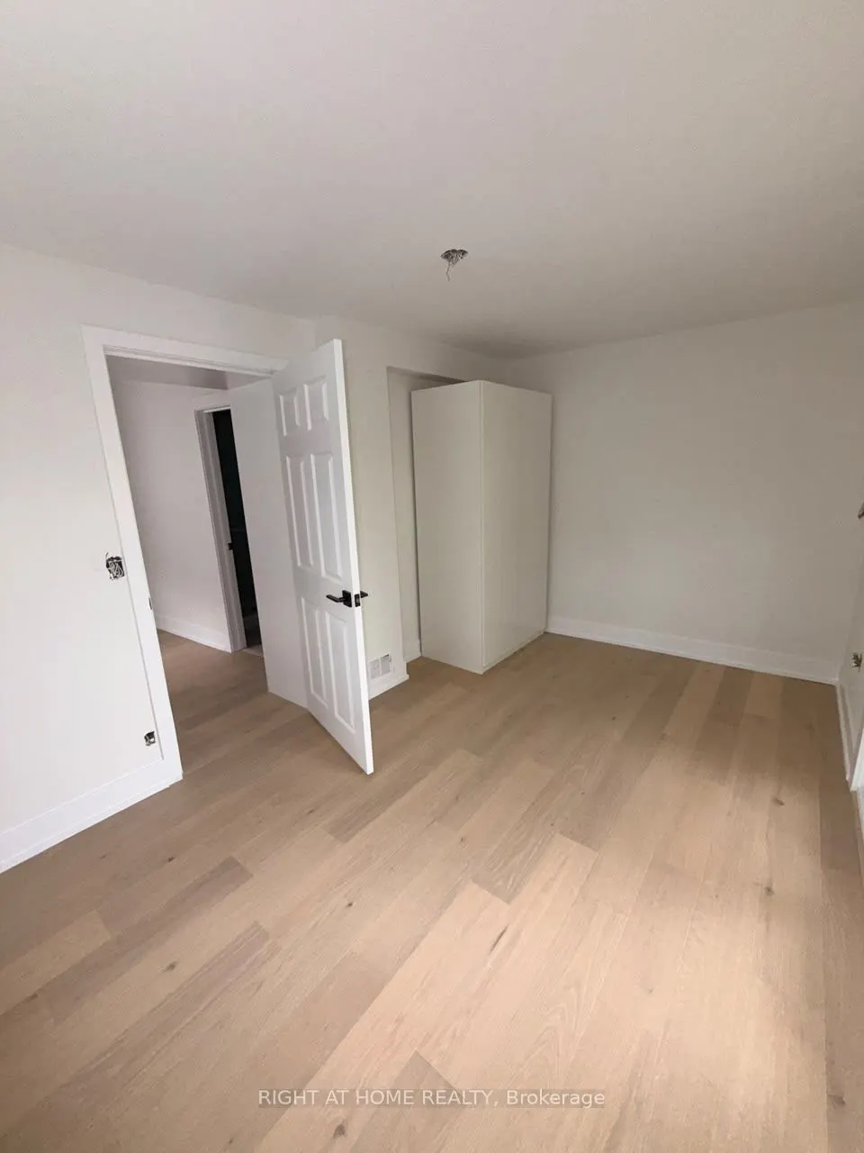 2245 Dundas Street W #202