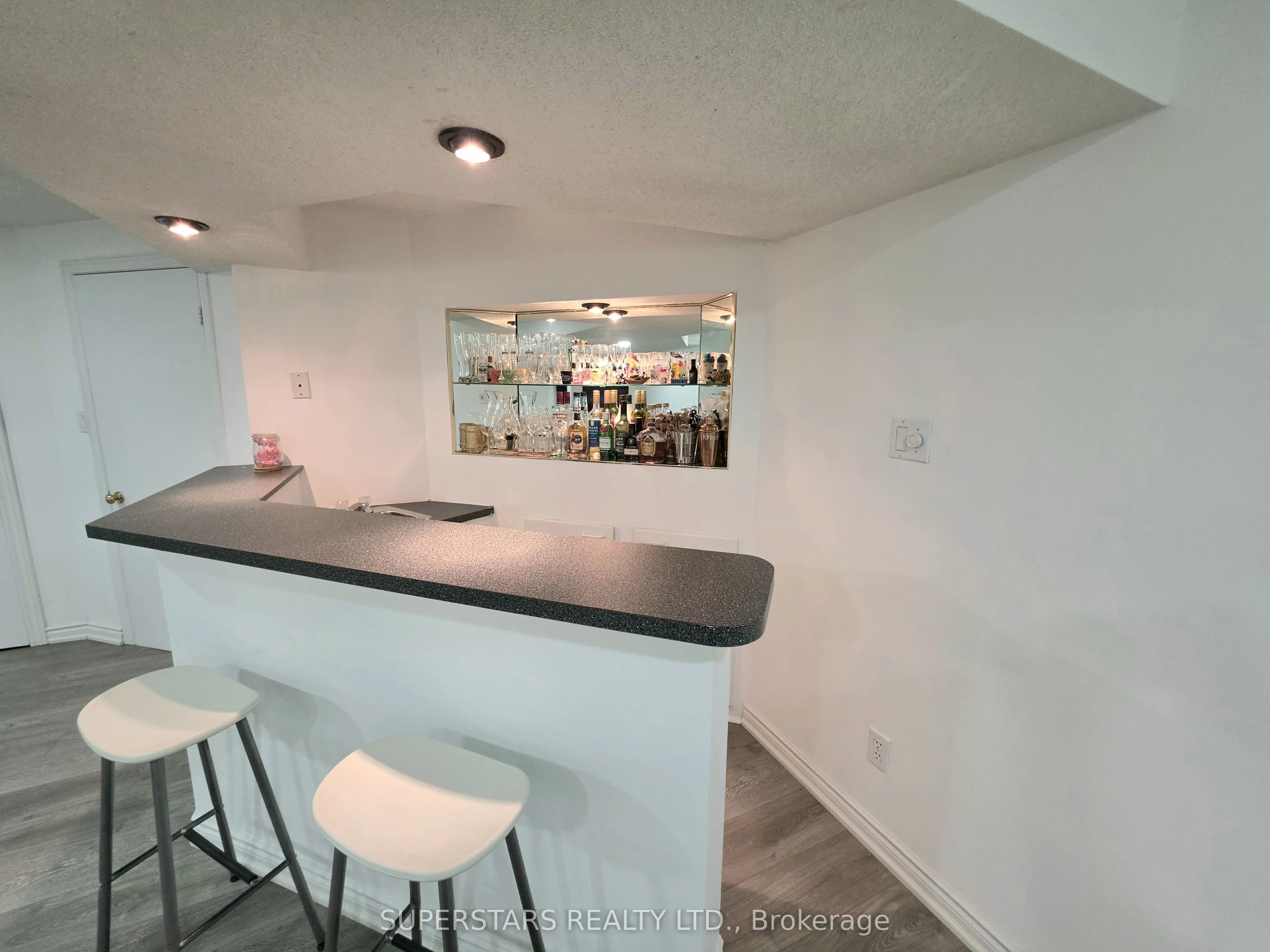 949 Binscarth Drive