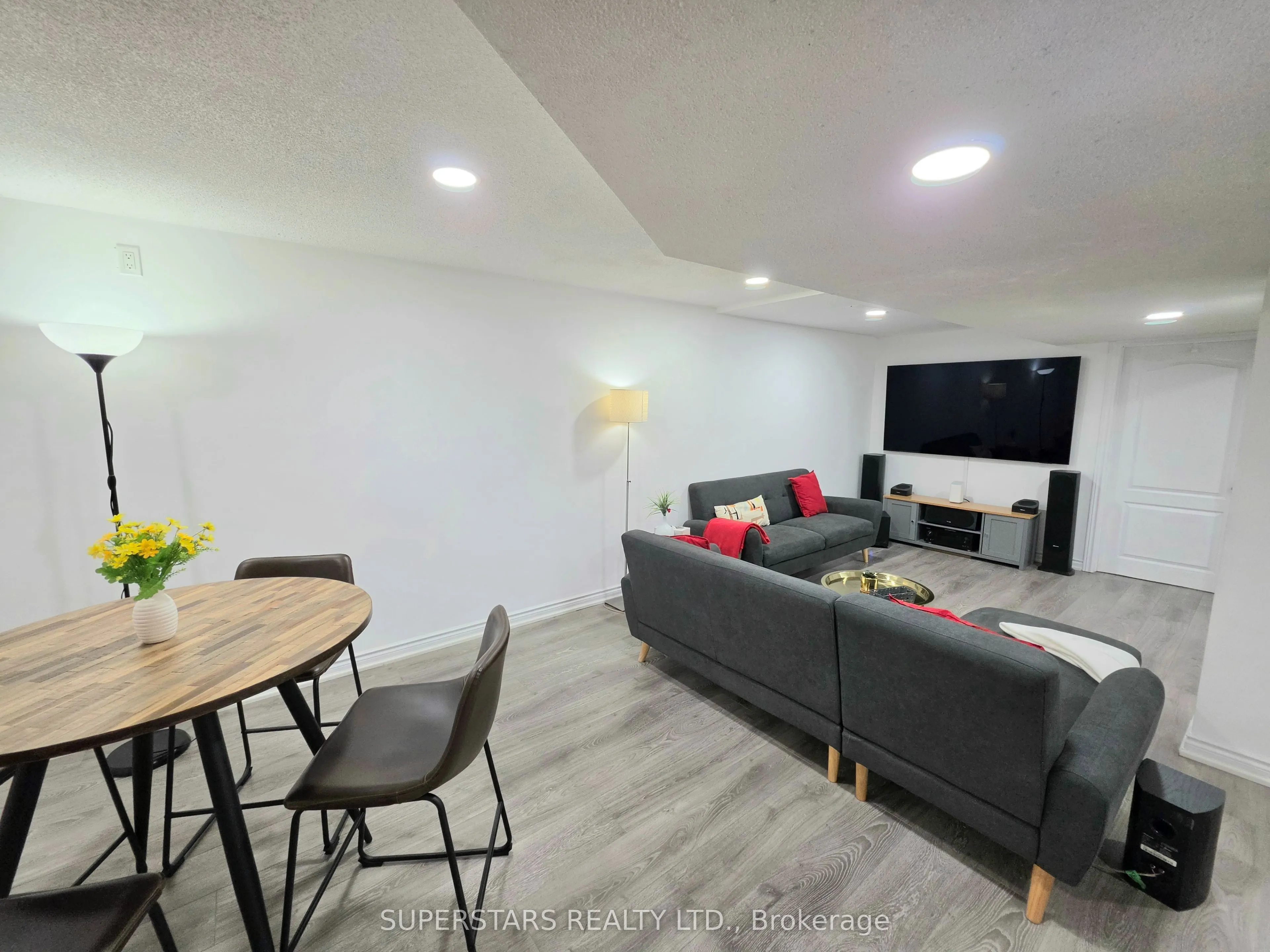 949 Binscarth Drive