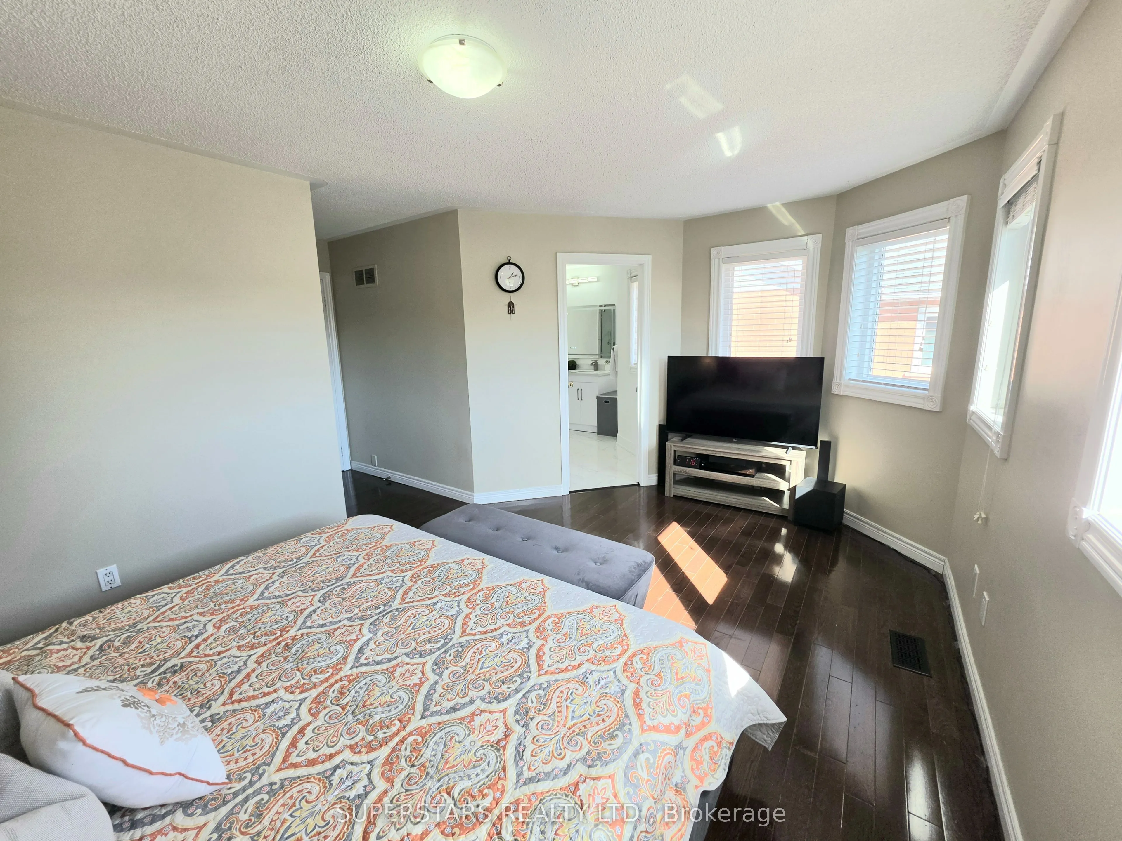 949 Binscarth Drive
