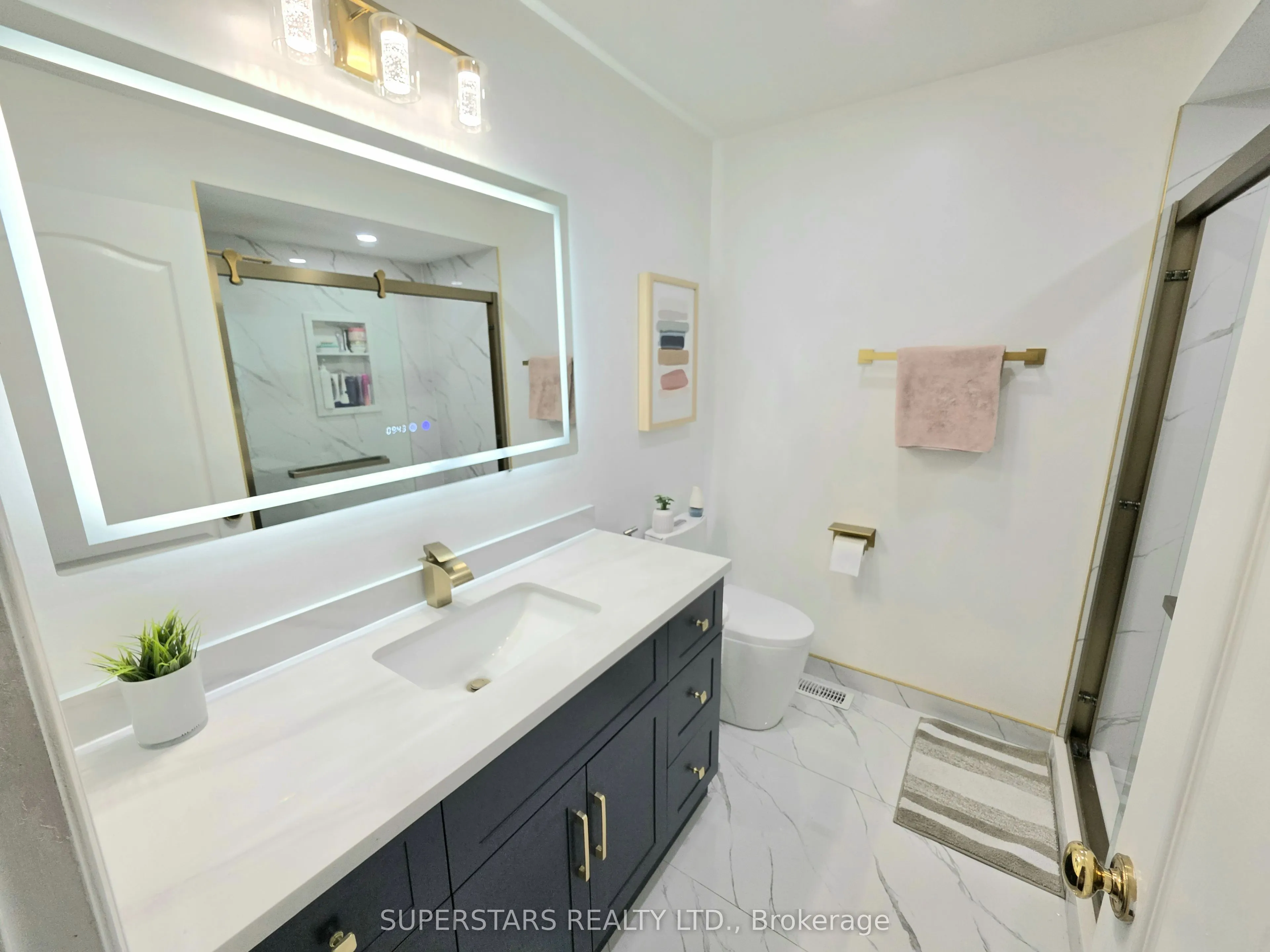 949 Binscarth Drive