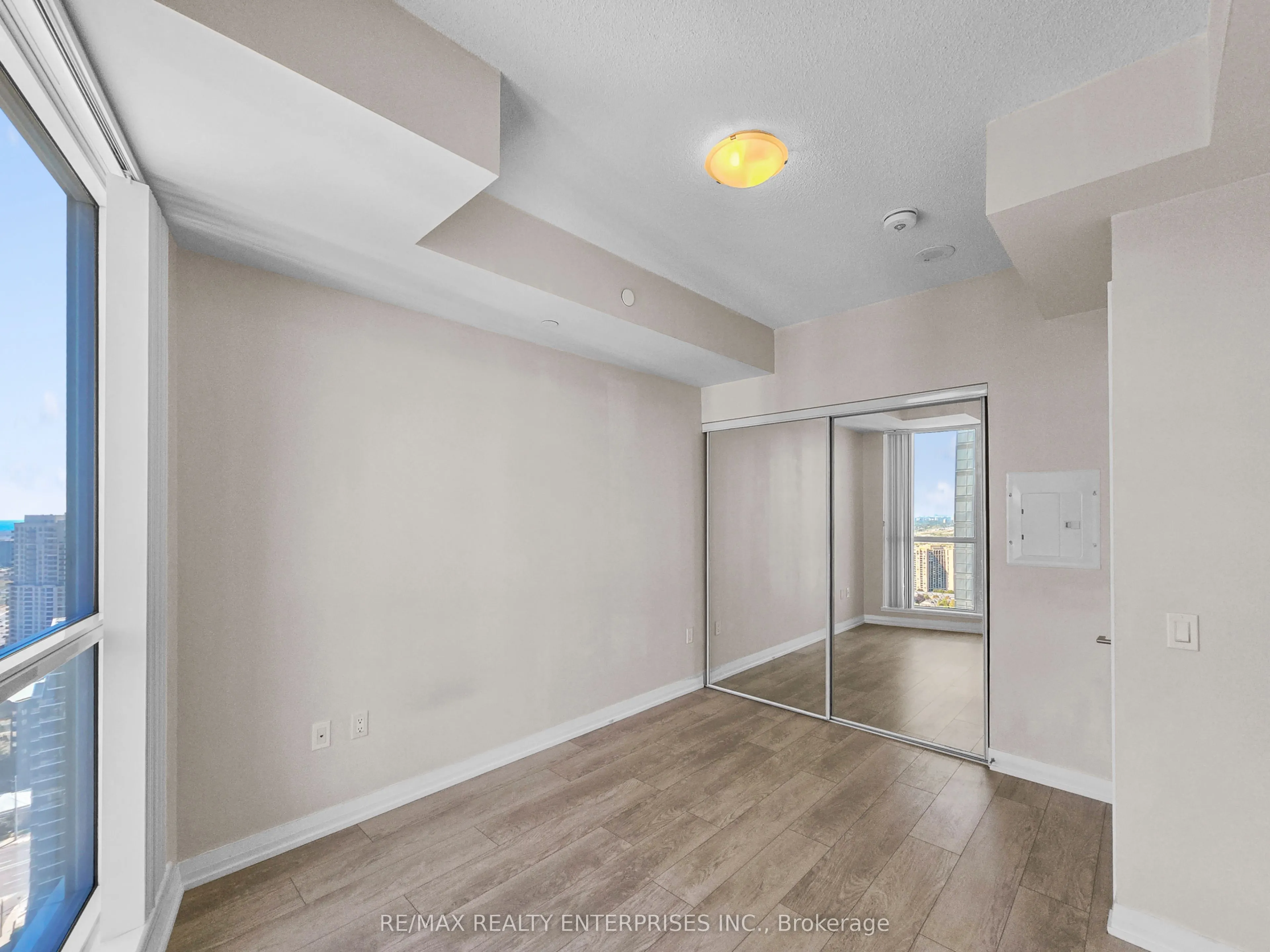 35 Watergarden Drive #3212