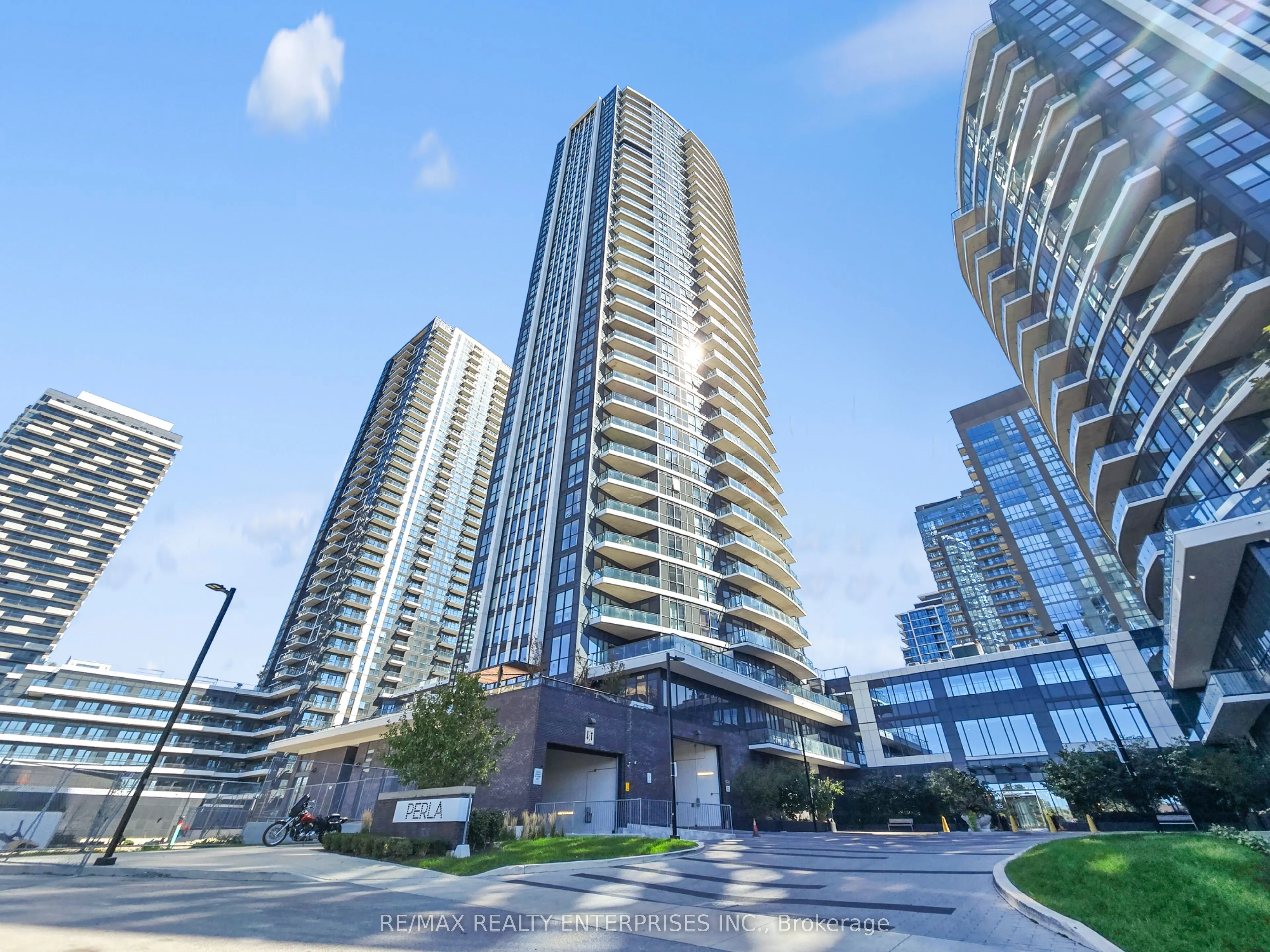 35 Watergarden Drive #3212