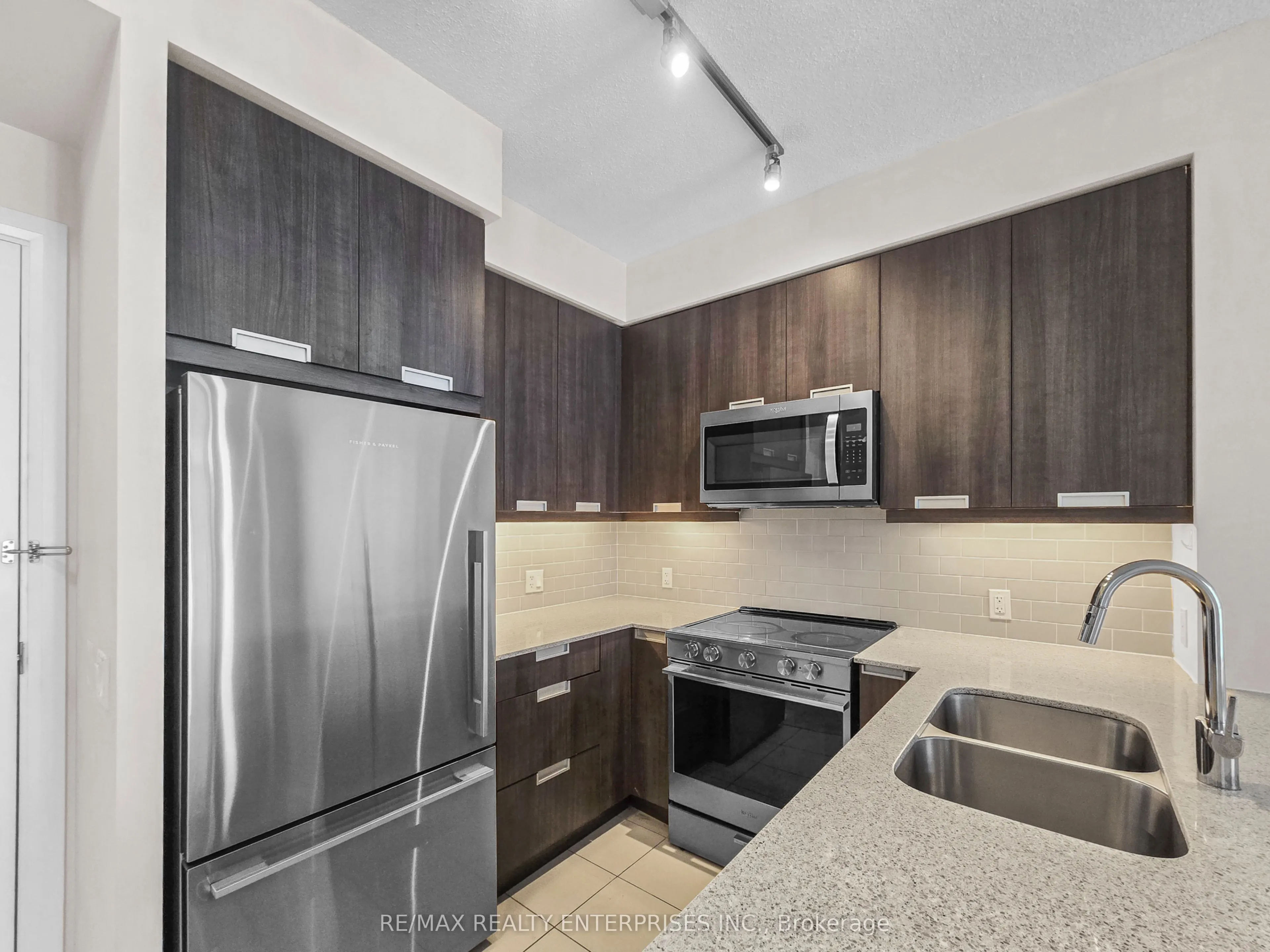 35 Watergarden Drive #3212