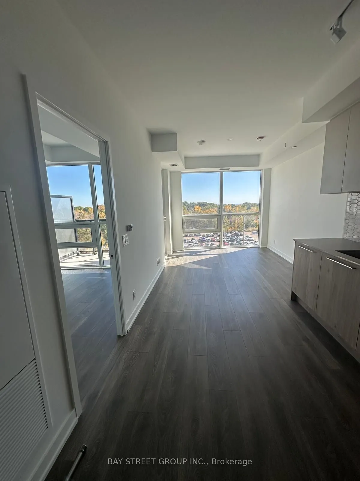 1381 Lakeshore Road E #616