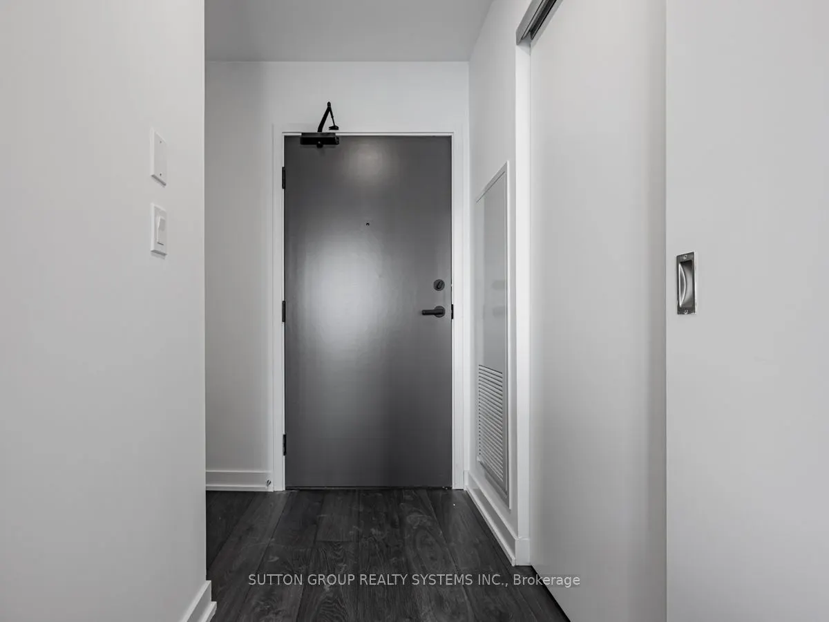 57 Brock Avenue #707