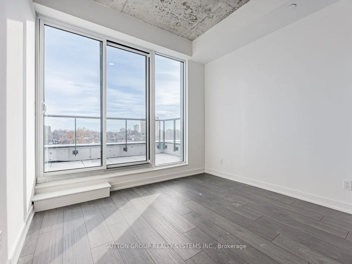 57 Brock Avenue #707