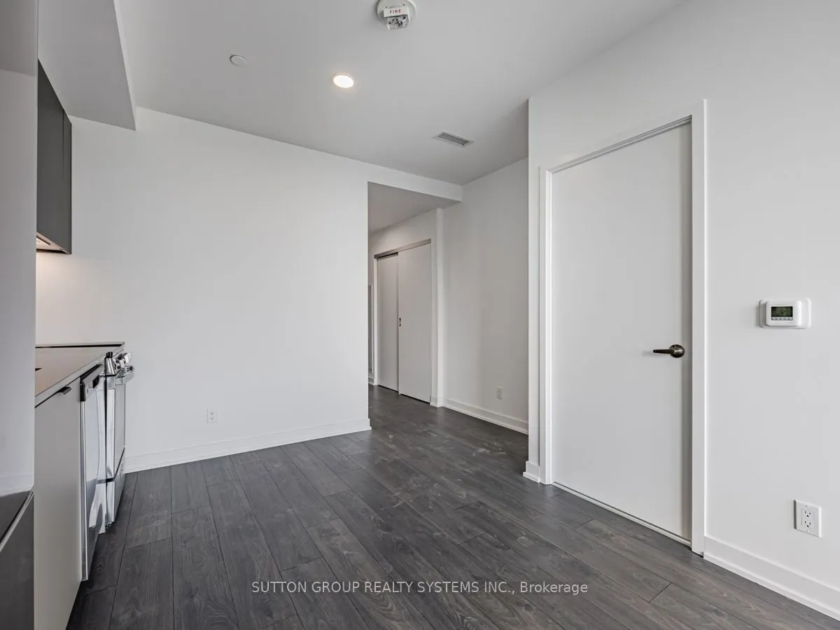 57 Brock Avenue #707