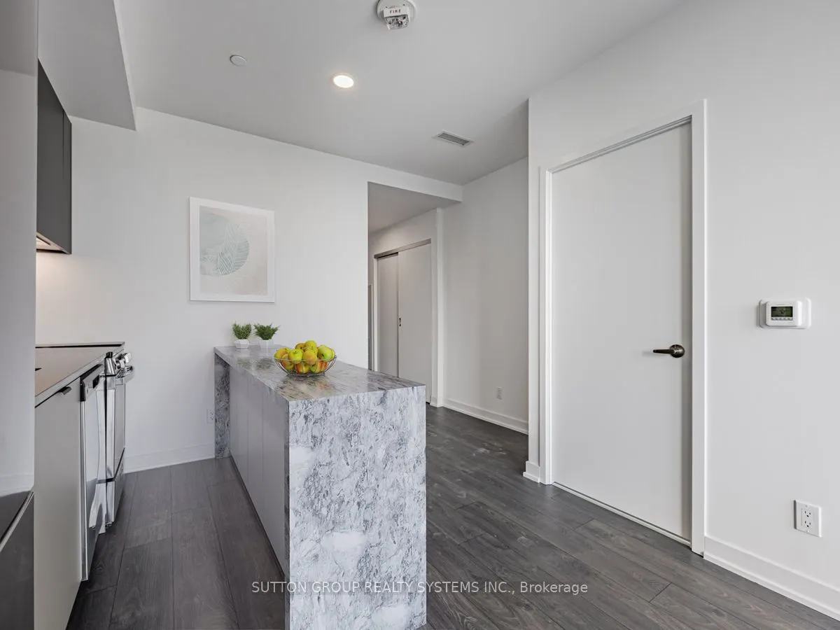 57 Brock Avenue #707