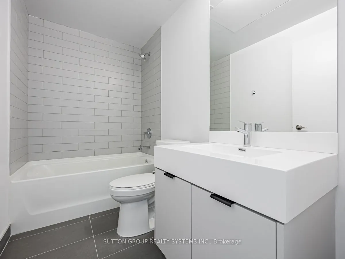 57 Brock Avenue #707