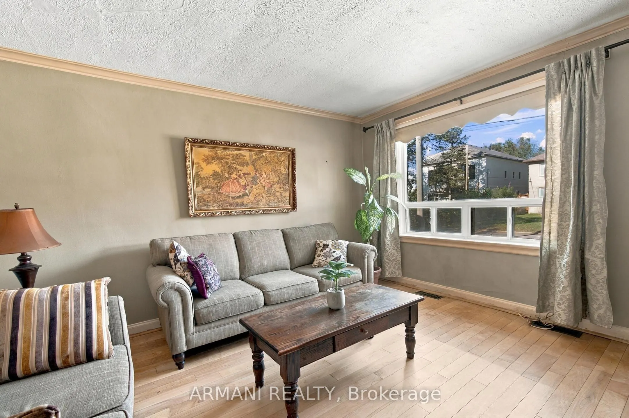 9 Lovilla Boulevard