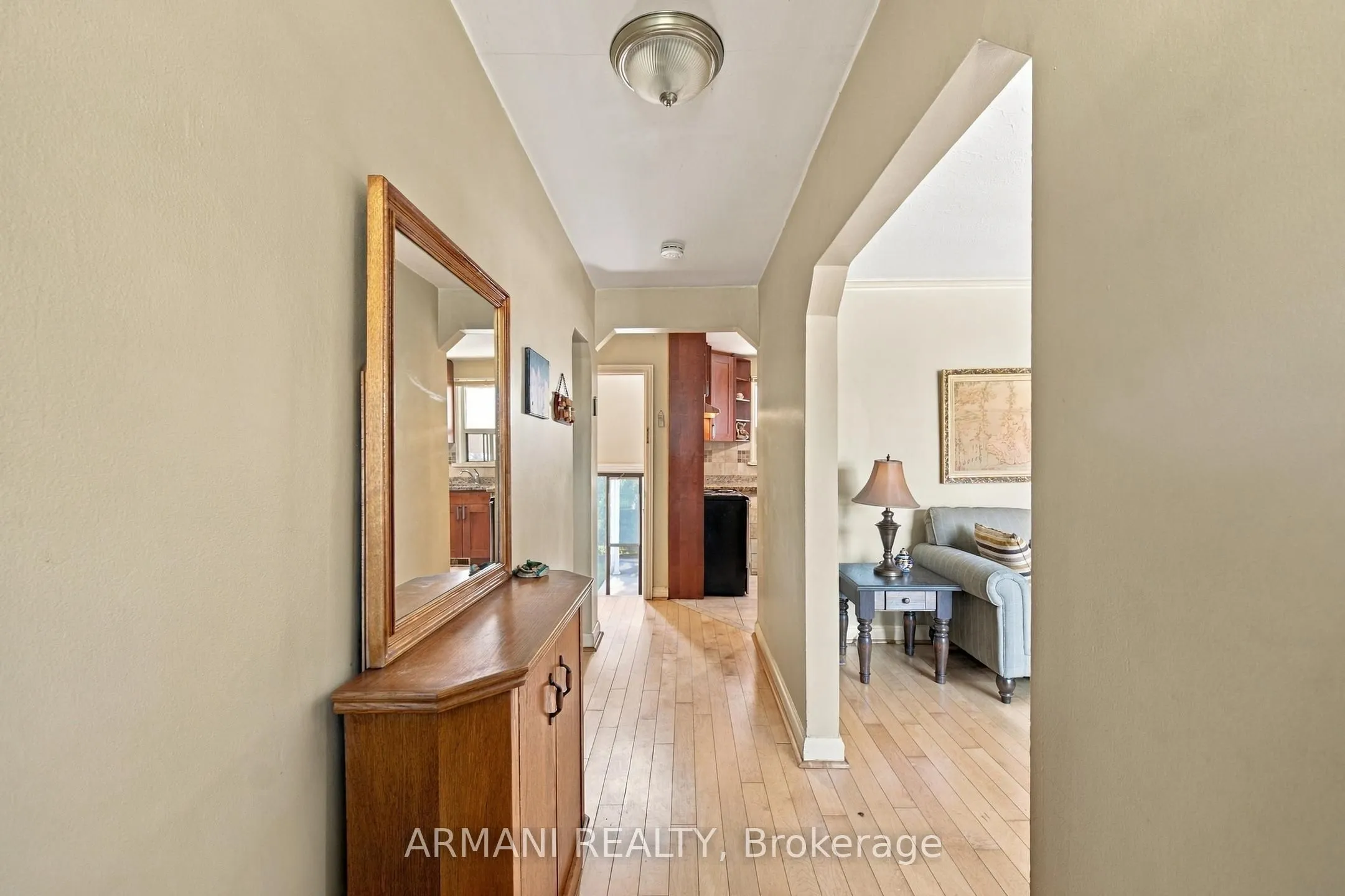 9 Lovilla Boulevard