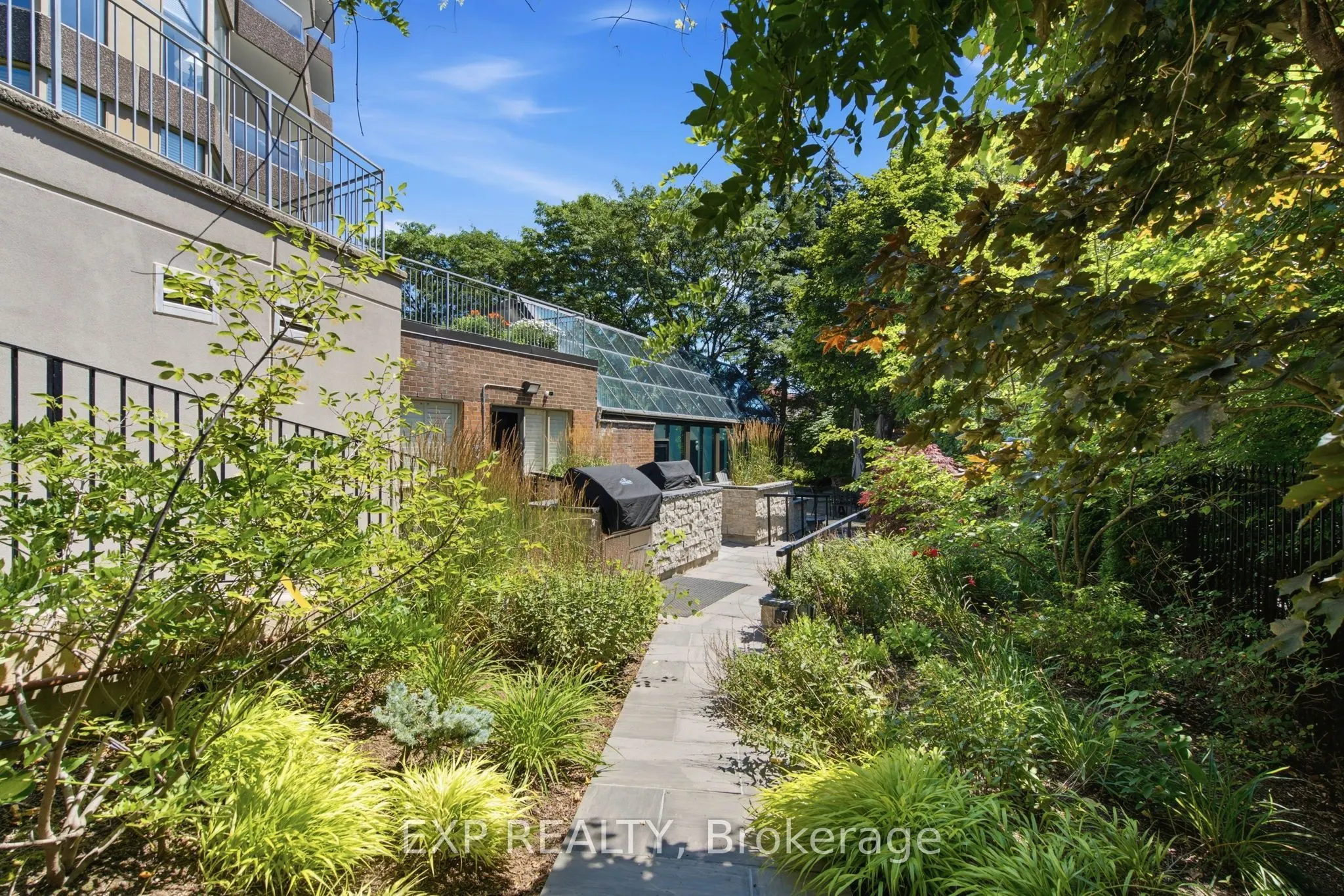 1903 Pilgrims Way #302