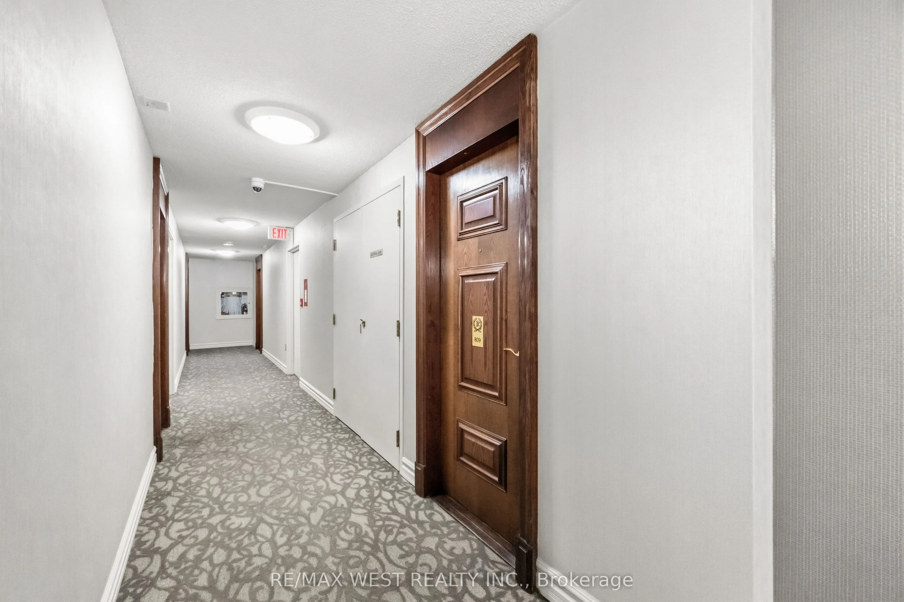 15 Michael Power Place #809