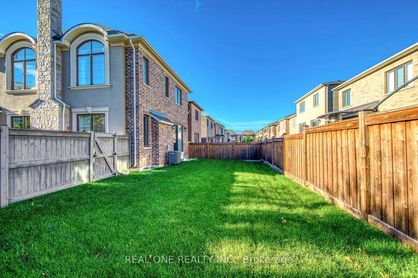 3328 Vardon Way