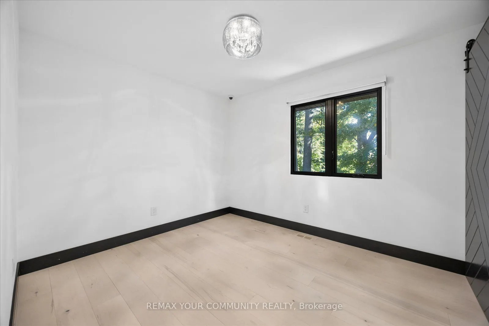 1584 Sunnycove Drive