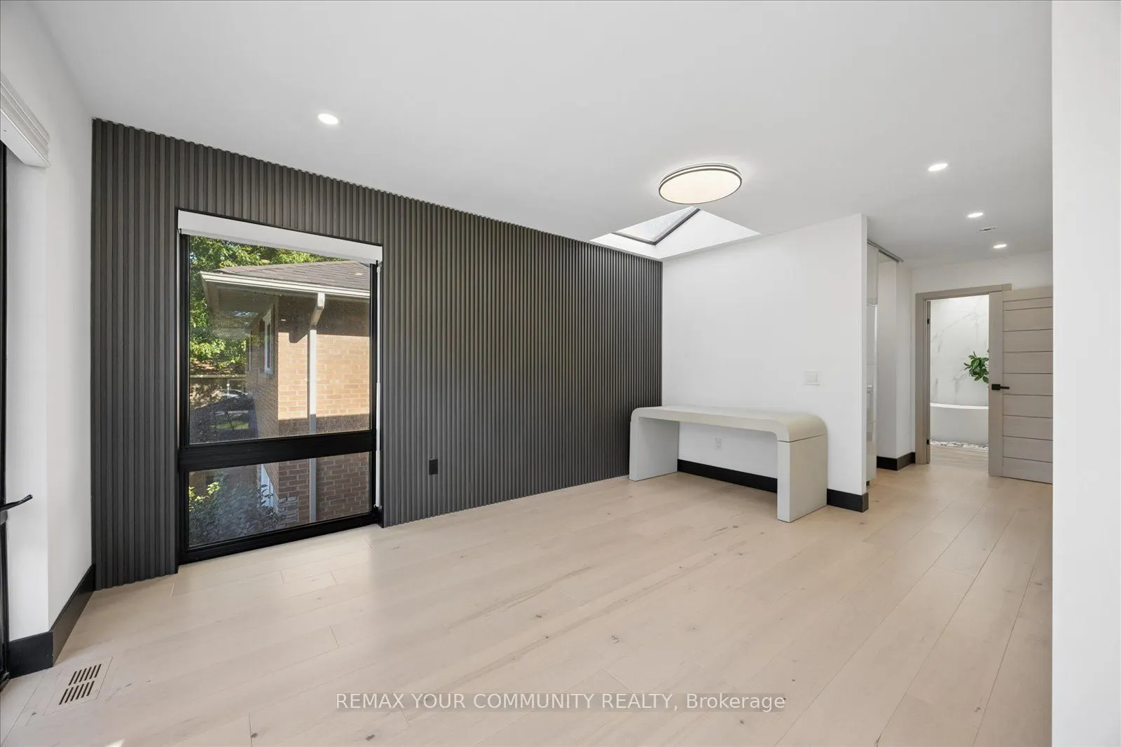 1584 Sunnycove Drive
