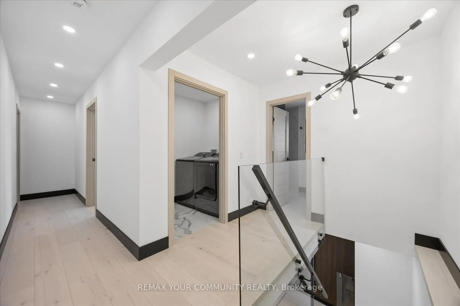 1584 Sunnycove Drive
