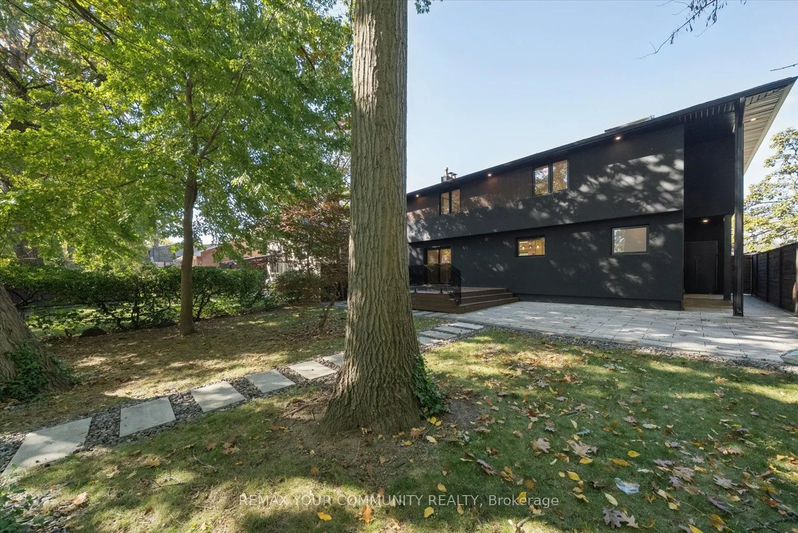 1584 Sunnycove Drive