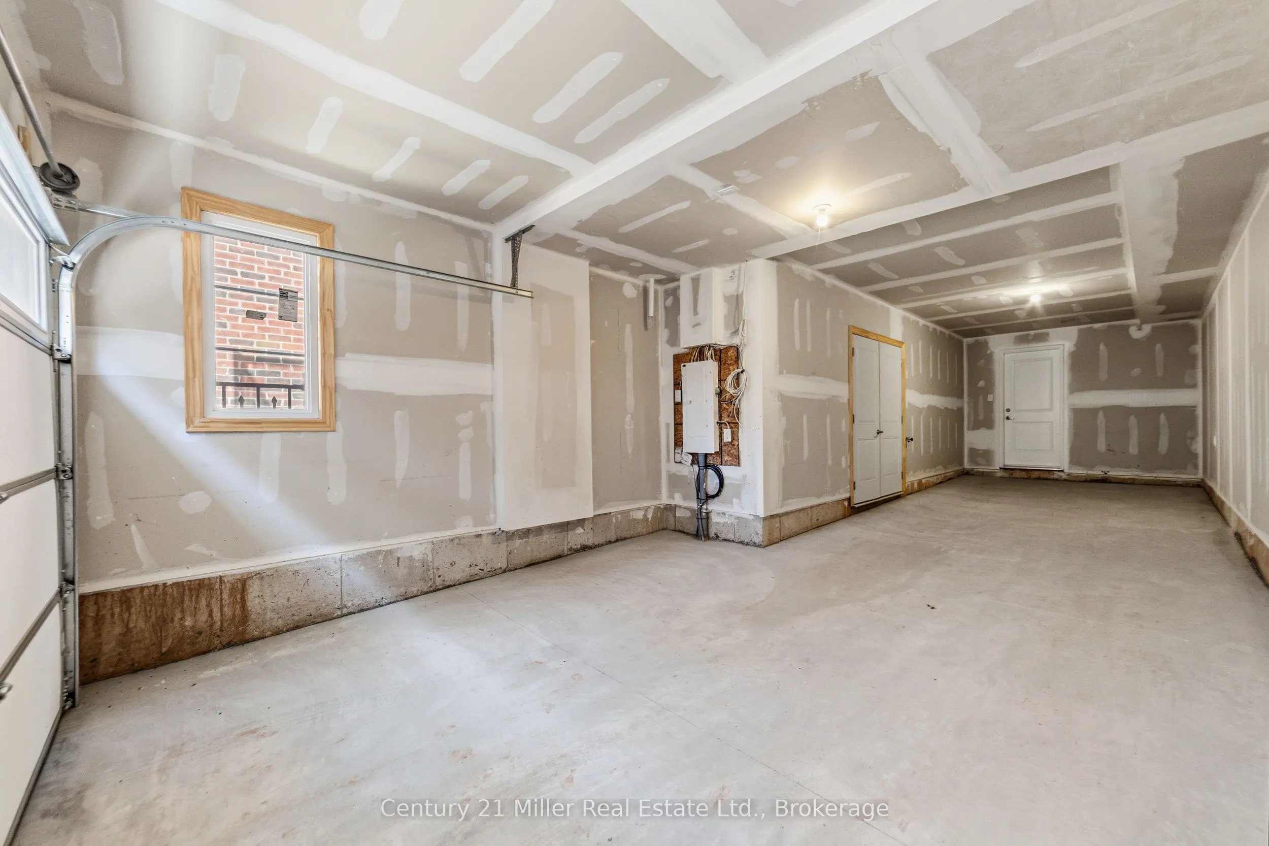 2150 Trafalgar Road #58