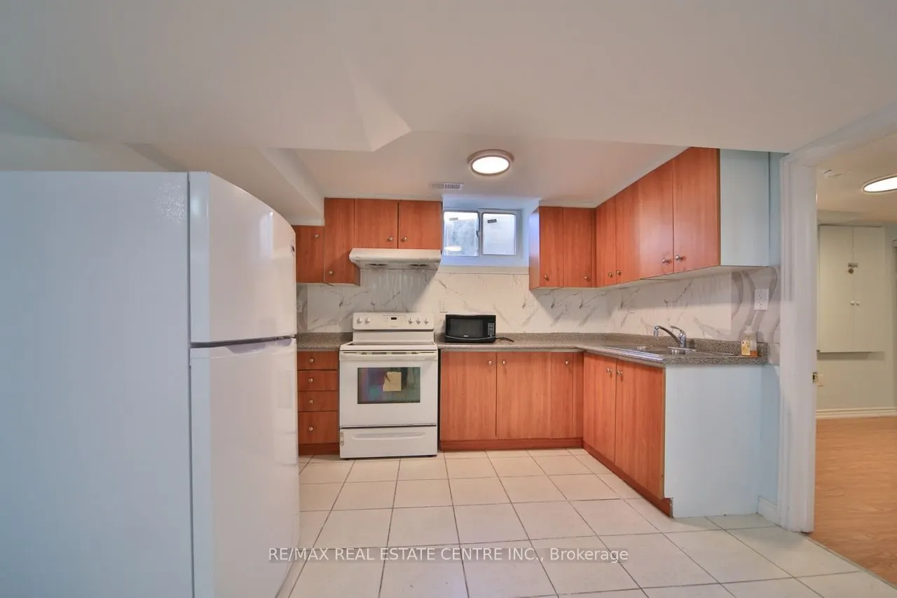 66 Mistdale Crescent #BSMT