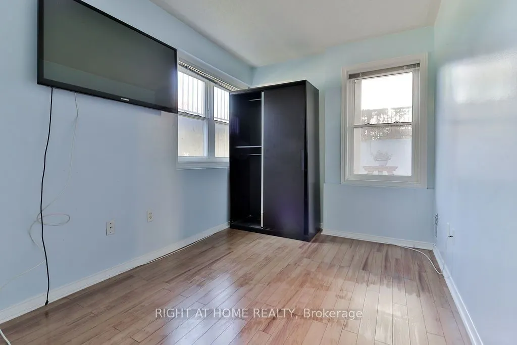 760 Lawrence Avenue W #132