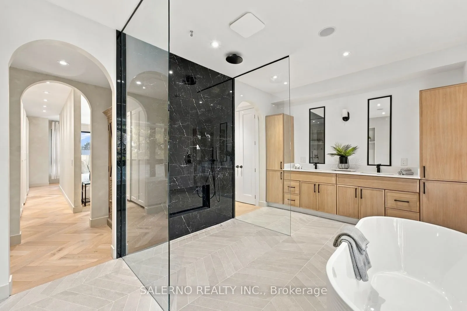 772 Banting Court