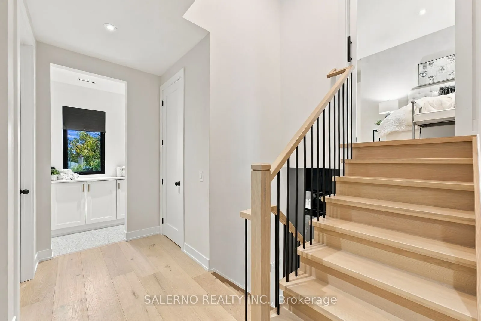 772 Banting Court