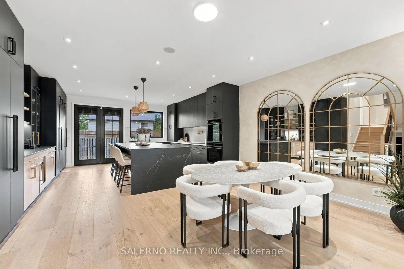 772 Banting Court
