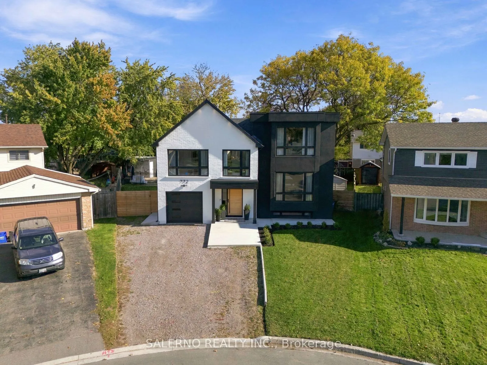 772 Banting Court