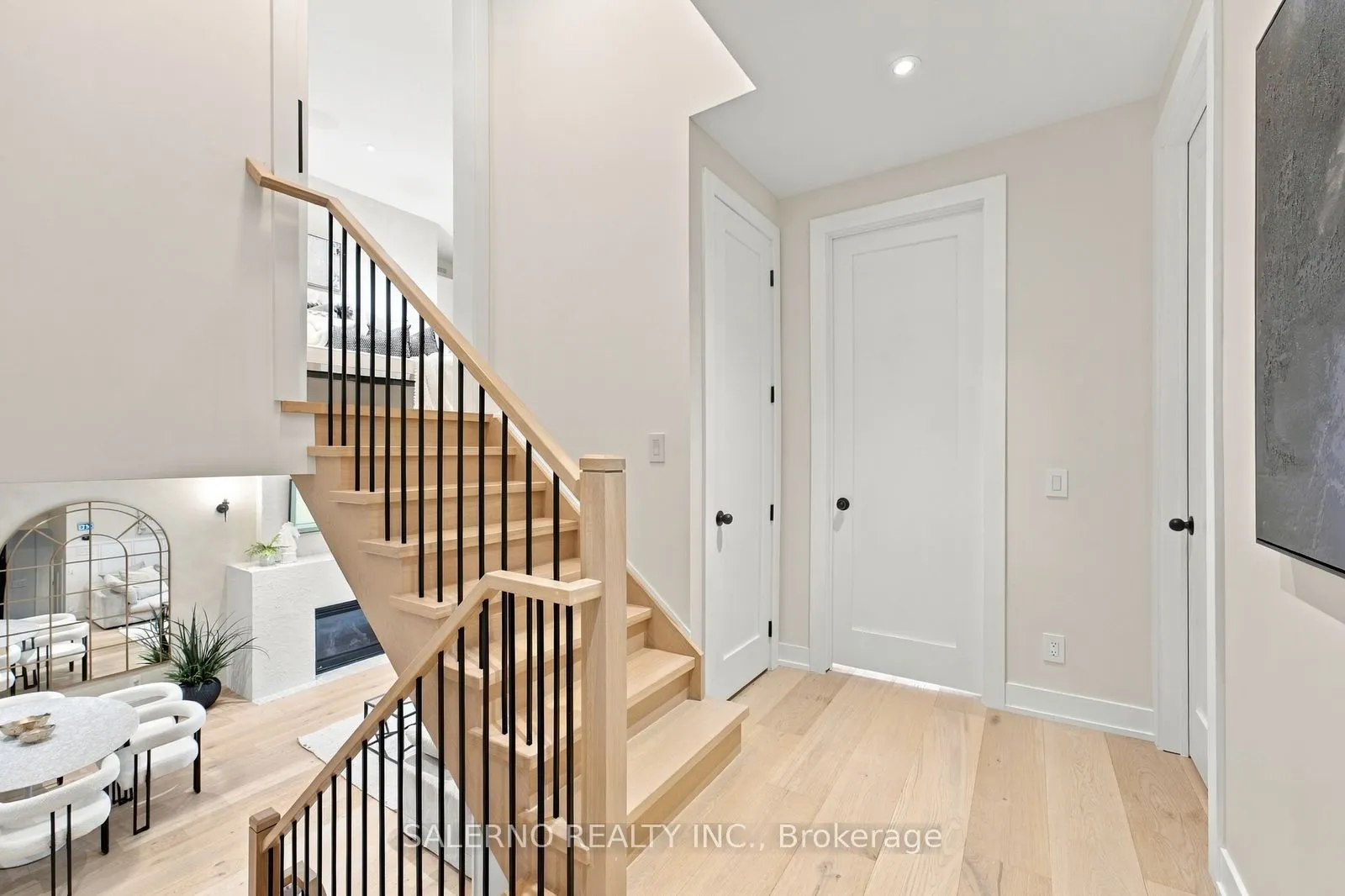 772 Banting Court