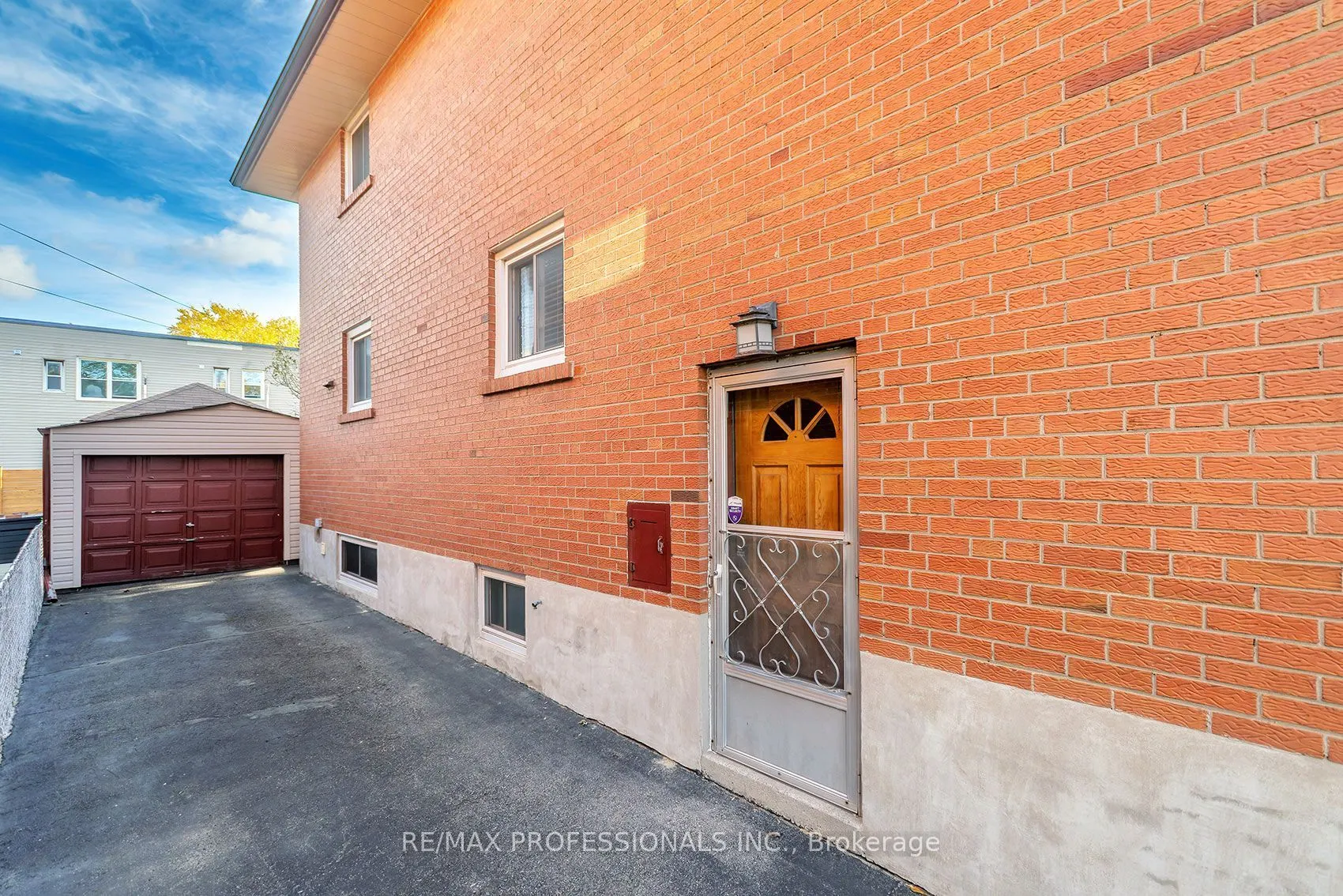 61 Rosemeade Avenue