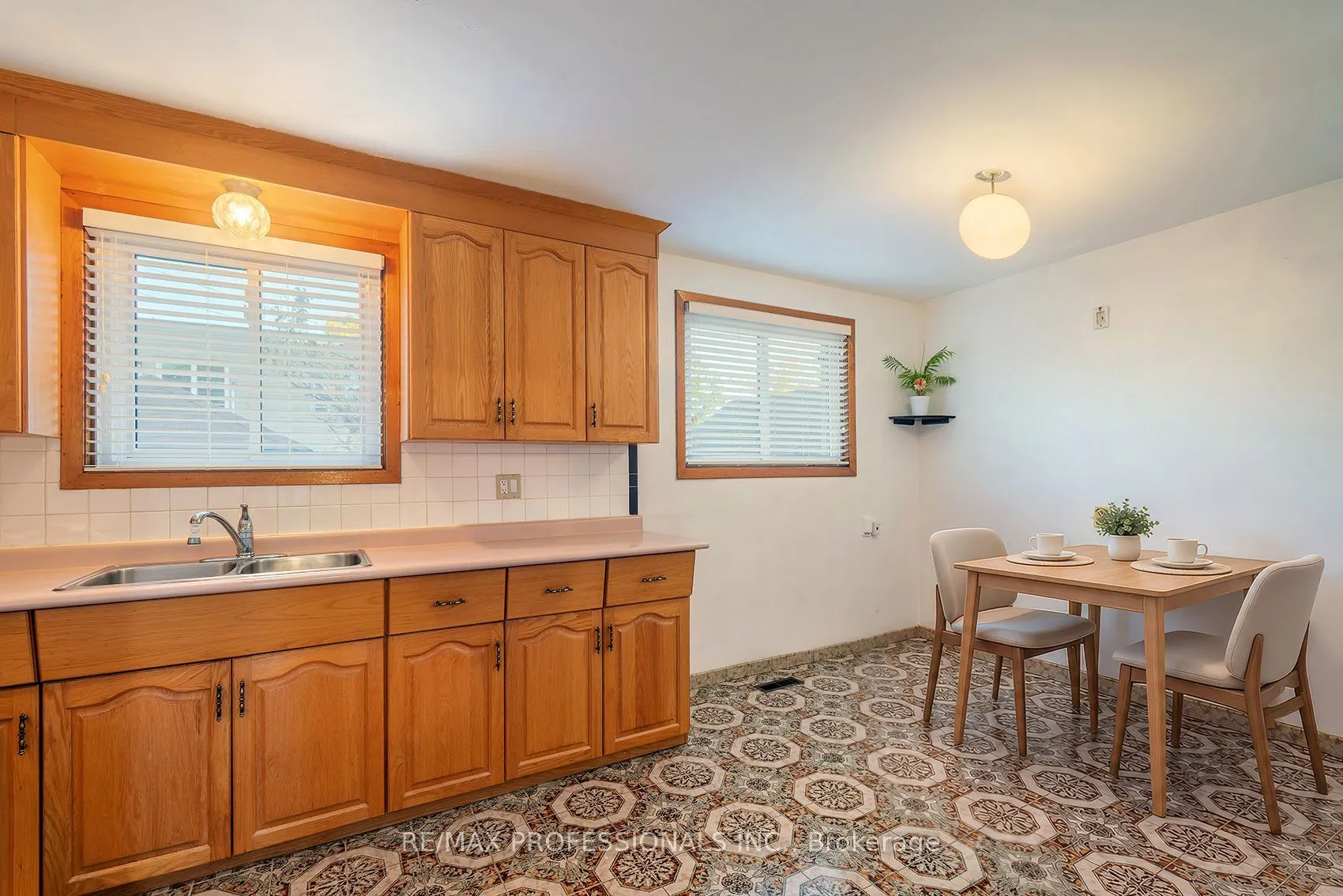61 Rosemeade Avenue