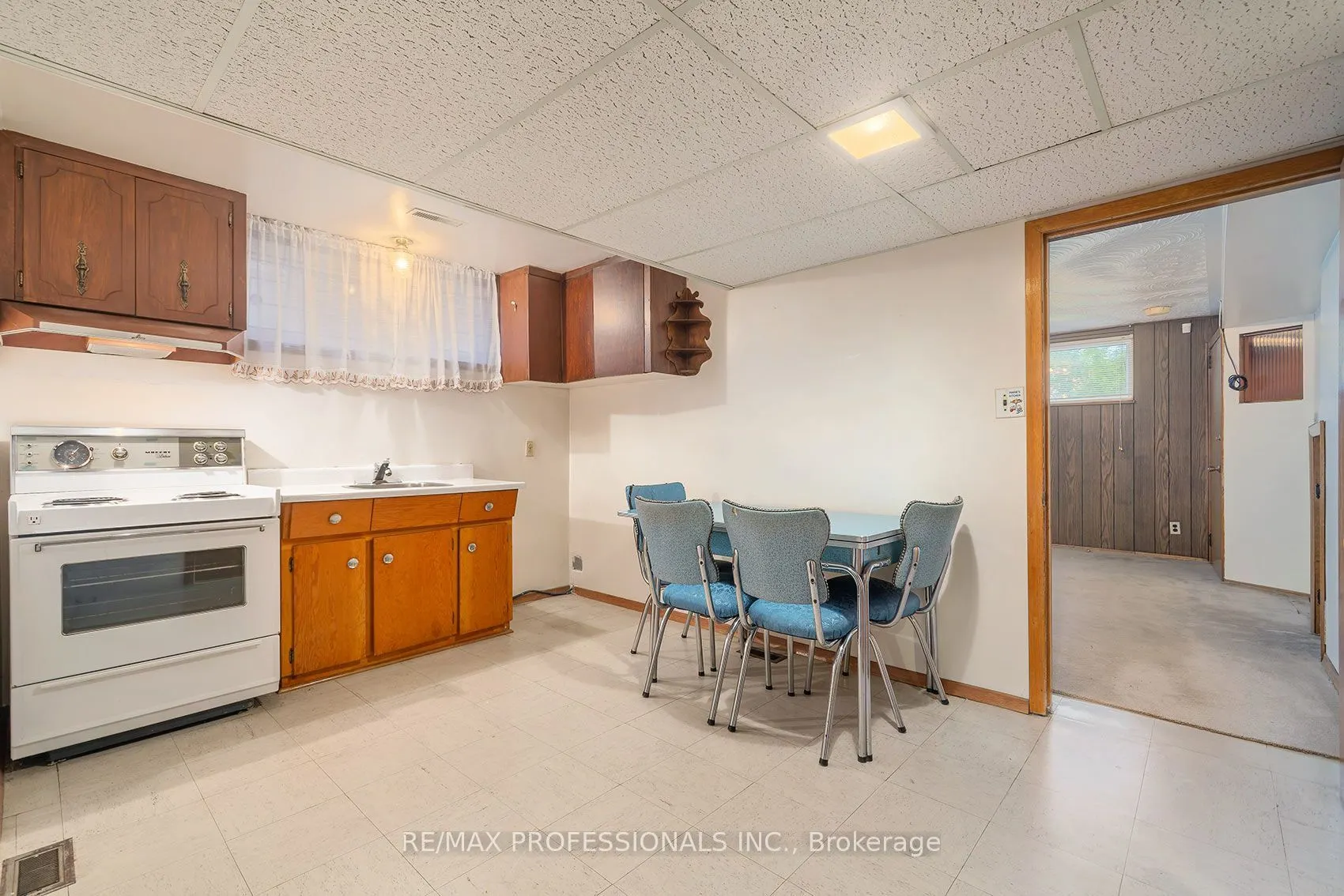 61 Rosemeade Avenue