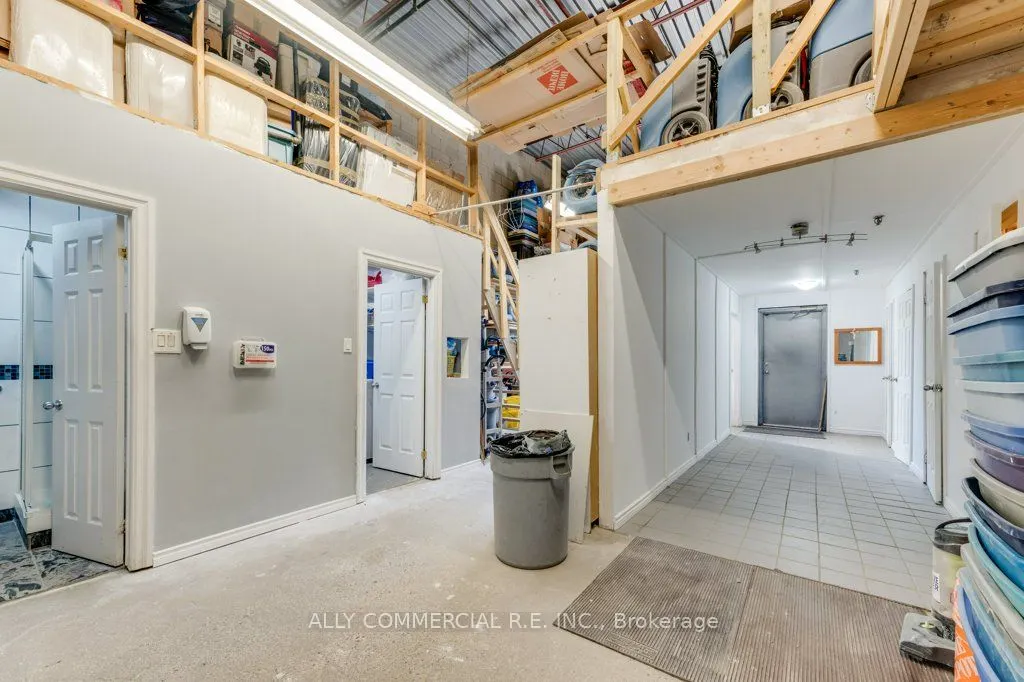 955 Wilson Avenue #15